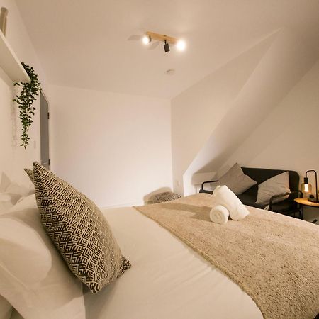 Plenty Of Parking Available; 3 Bedroom Apartment By Property Promise Cardiff Kültér fotó